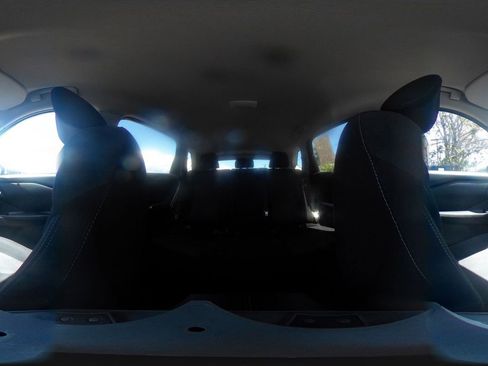 Used 2025 Nissan Rogue SV AWD/4WD image 41