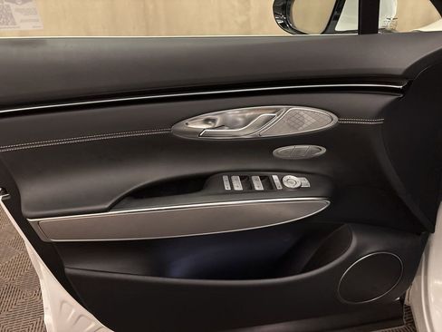 Used 2025 Genesis Electrified GV70 Advanced image 11