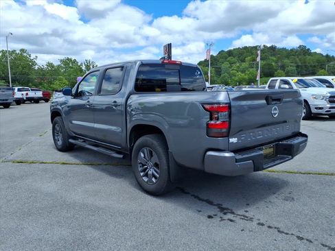 Certified 2025 Nissan Frontier SV AWD/4WD image 8