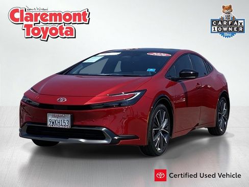 Certified 2026 Toyota Prius XLE FWD image 1