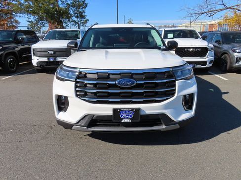 New 2026 Ford Explorer Active image 2
