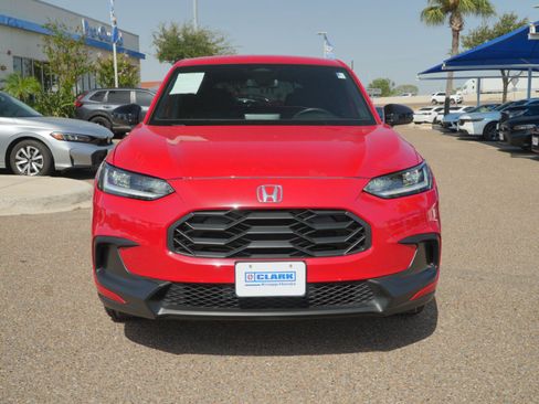 Used 2025 Honda HR-V Sport image 2