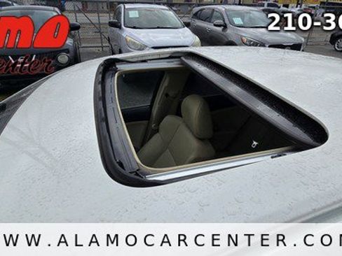 Used 2010 Acura TSX w/ Technology Package image 39