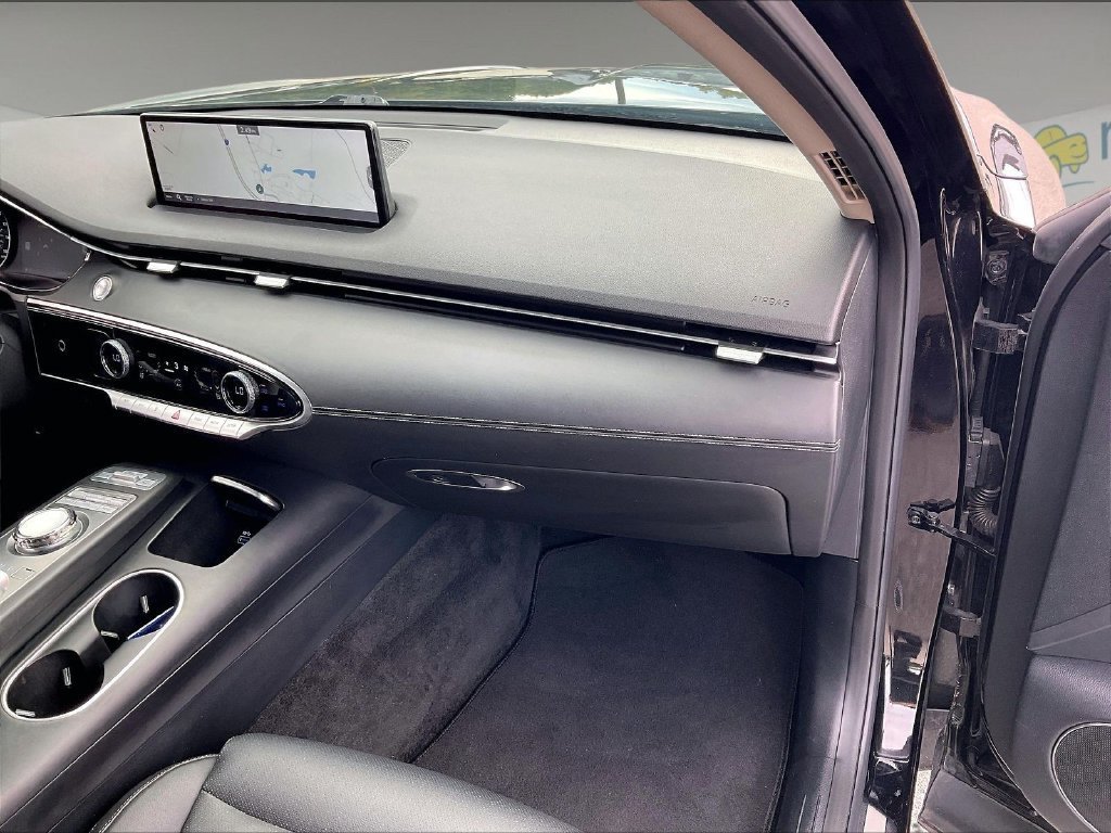 Used 2025 Genesis GV70 2.5T AWD/4WD image 12