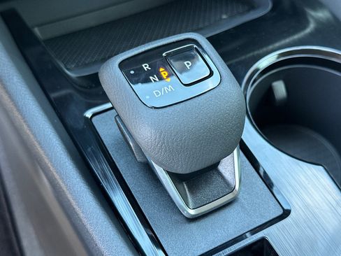 Used 2026 Nissan Rogue SV image 32