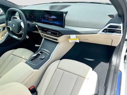 New 2025 BMW 330i Sedan image 25