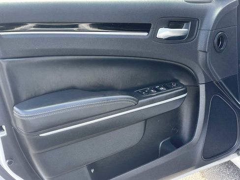 Used 2023 Chrysler 300 S image 12