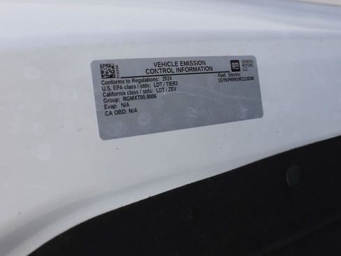 Used 2024 Cadillac Lyriq Luxury w/ LPO, Floor Liner Package RWD image 7