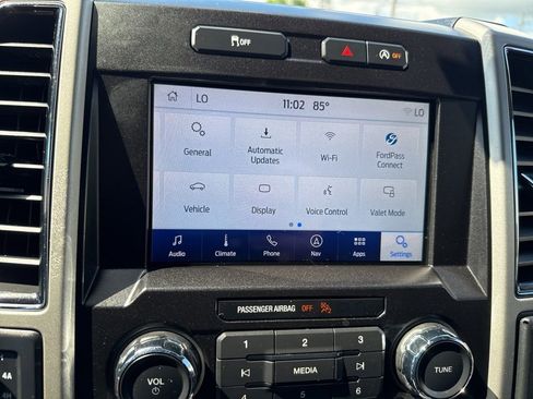 Used 2019 Ford F150 Lariat image 35