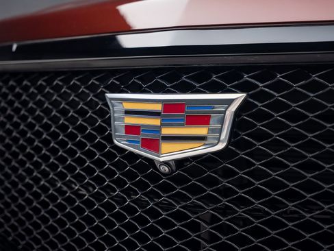 Used 2023 Cadillac Escalade ESV Sport Platinum w/ Heavy-Duty Trailer Package image 13