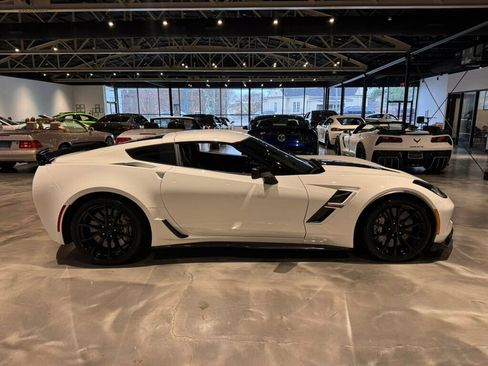Used 2017 Chevrolet Corvette Grand Sport image 6