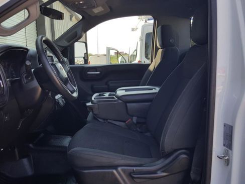 Used 2021 Chevrolet Silverado 2500 W/T RWD image 17