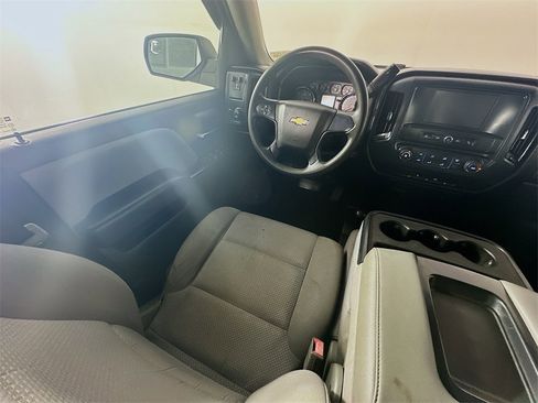 Used 2017 Chevrolet Silverado 1500 Custom w/ Custom Convenience Package image 9