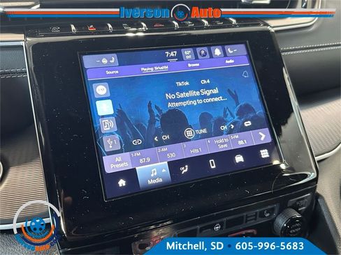 New 2025 Jeep Grand Cherokee L Laredo image 21