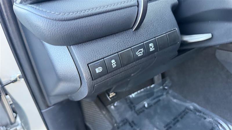 Used 2021 Toyota Camry SE FWD image 27