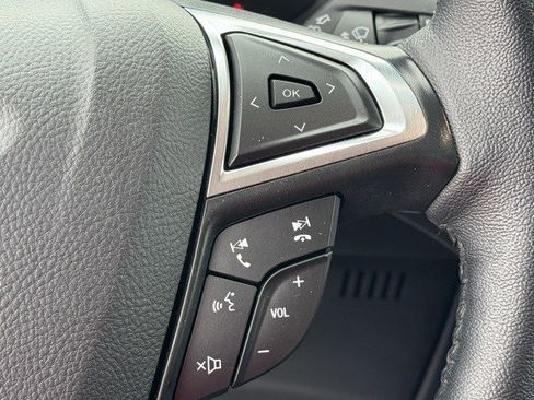 Used 2024 Ford Edge Titanium image 18