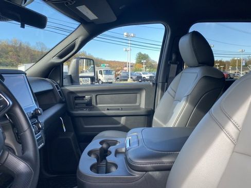 New 2026 RAM 5500 Tradesman w/ Chrome Appearance Group image 48