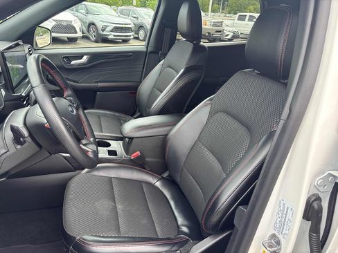 Used 2024 Ford Escape ST-Line w/ Tech Pack #1 AWD/4WD image 10