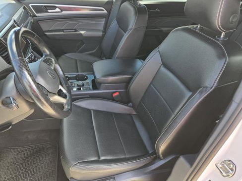 Used 2023 Volkswagen Atlas Cross Sport SEL R-Line image 26