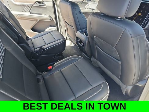 Used 2024 GMC Acadia Denali w/ Super Cruise Package FWD image 11