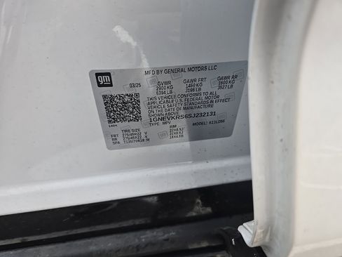 Used 2025 Chevrolet Traverse High Country w/ LPO, Floor Liner Package image 9