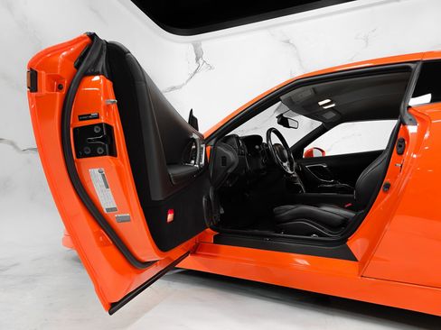 Used 2010 Nissan GT-R Premium image 4