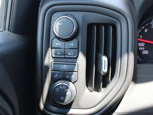 Used 2025 Chevrolet Silverado 1500 W/T w/ WT Value Package AWD/4WD image 40