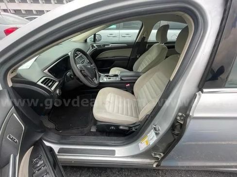 Used 2017 Ford Fusion S FWD image 10