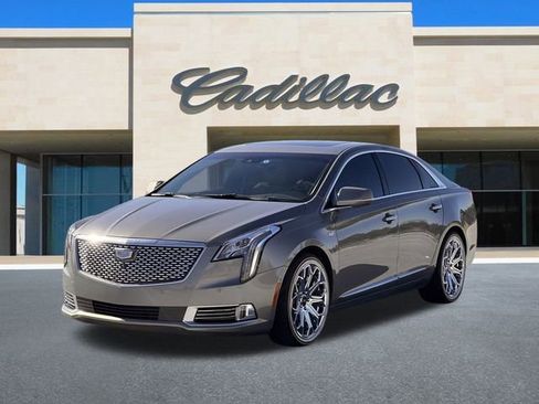 Used 2019 Cadillac XTS Luxury w/ Driver Awareness Package image 9