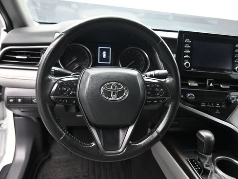 Used 2023 Toyota Camry SE FWD image 14
