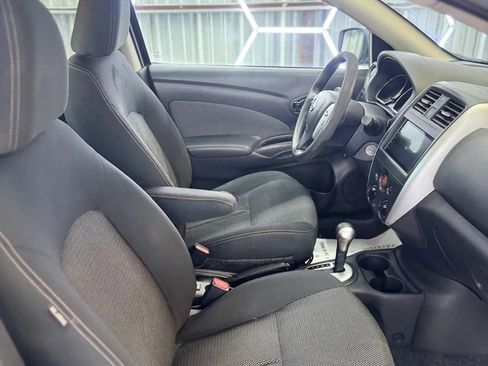 Used 2016 Nissan Versa SV image 26