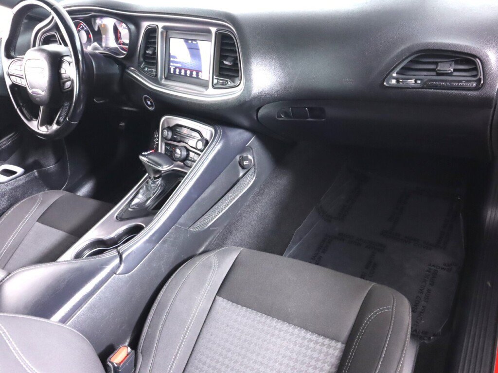Used 2021 Dodge Challenger SXT RWD image 36