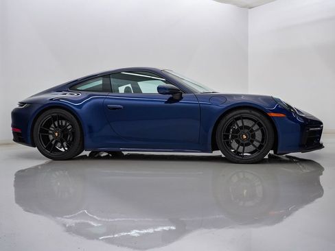 Certified 2024 Porsche 911 Carrera GTS RWD image 9