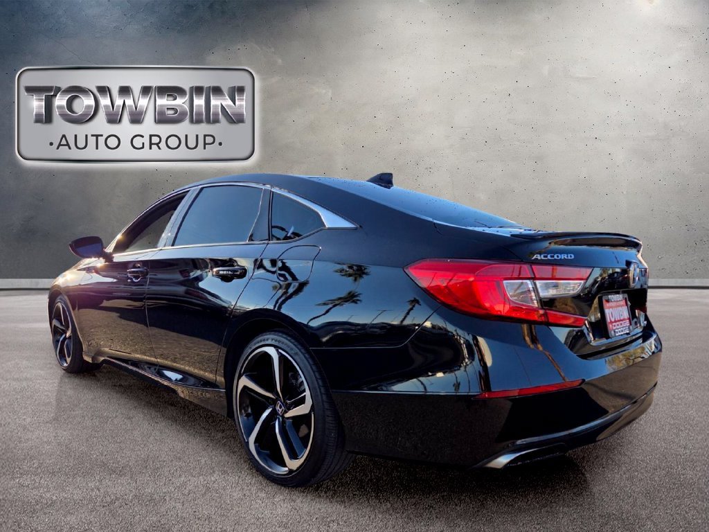 Used 2018 Honda Accord Sport image 6