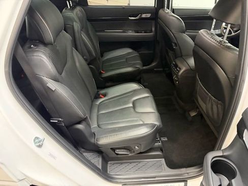 Used 2023 Hyundai Palisade Calligraphy image 43