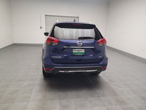 Used 2019 Nissan Rogue SV FWD image 6