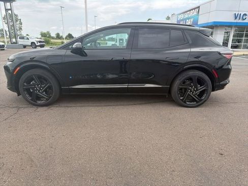 Used 2024 Chevrolet Equinox EV RS FWD image 8