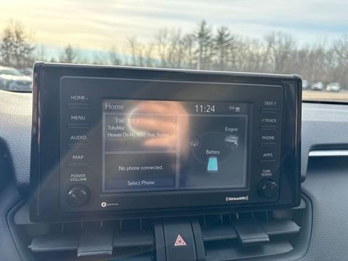 Used 2022 Toyota RAV4 XLE image 31