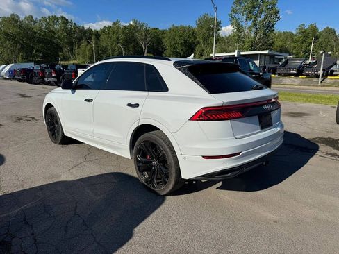 Used 2019 Audi Q8 Prestige w/ Luxury Package AWD/4WD image 2