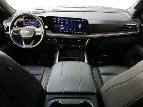 Used 2025 Chevrolet Tahoe LT RWD image 20