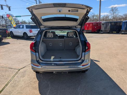 Used 2020 GMC Terrain Denali w/ Denali Premium Package image 10