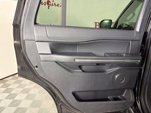 Used 2024 Ford Expedition XLT RWD image 34