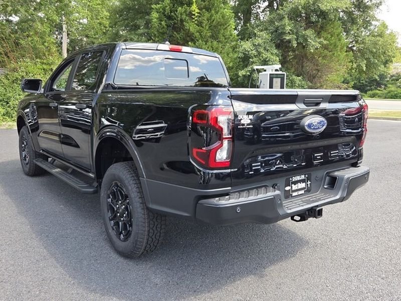 New 2026 Ford Ranger XLT w/ Black Appearance Package RWD image 12