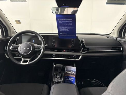 Used 2023 Kia Sportage LX image 25