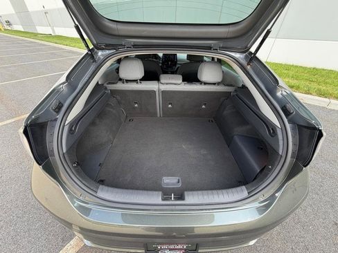 Used 2020 Hyundai Ioniq SE FWD image 20