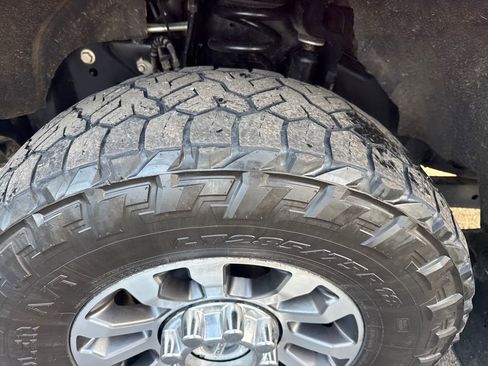 Used 2022 Ford F250 Lariat w/ Lariat Value Package image 17