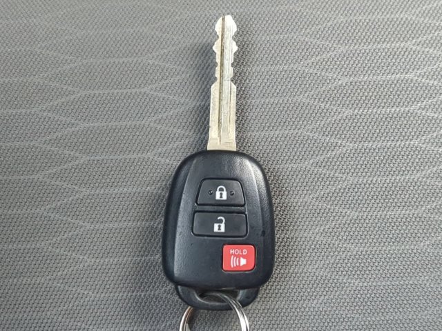 Used 2018 Toyota Tacoma SR5 RWD image 33