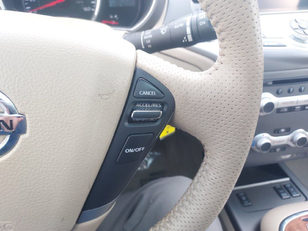 Used 2014 Nissan Murano LE w/ Platinum Edition Package AWD/4WD image 29