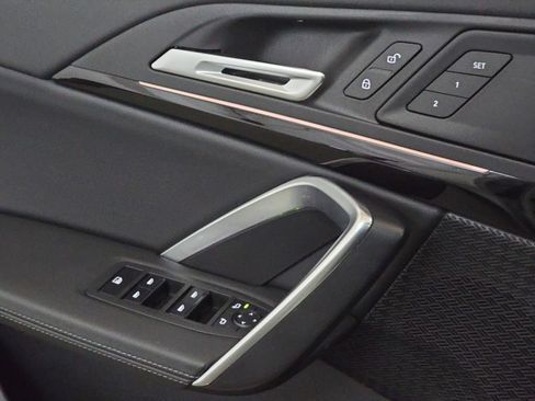 Used 2025 BMW X1 xDrive28i AWD/4WD image 29