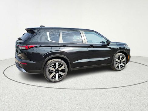 New 2026 Mitsubishi Outlander SE FWD image 7